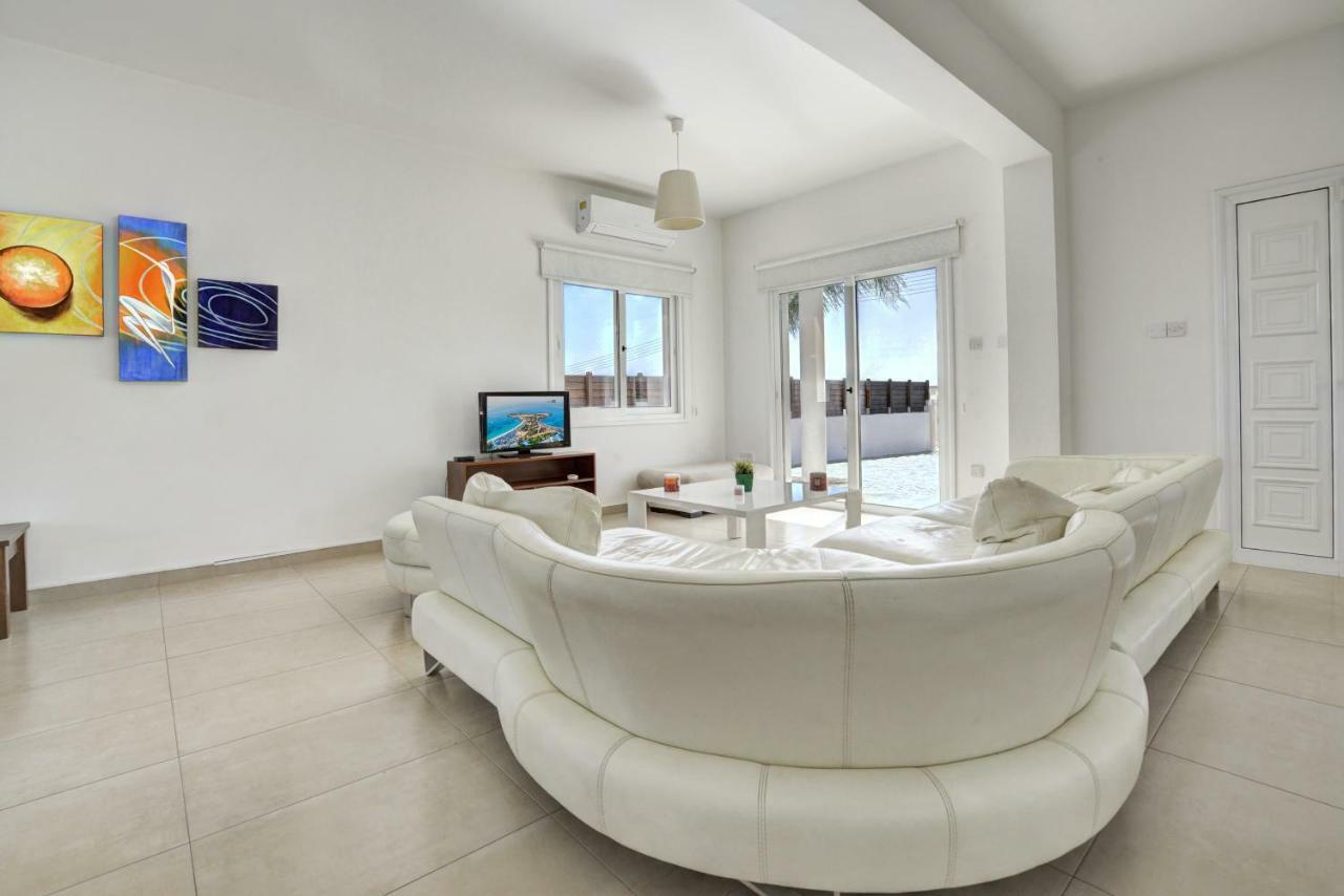 Nissi Villa Gintare Ayia Napa Exterior photo
