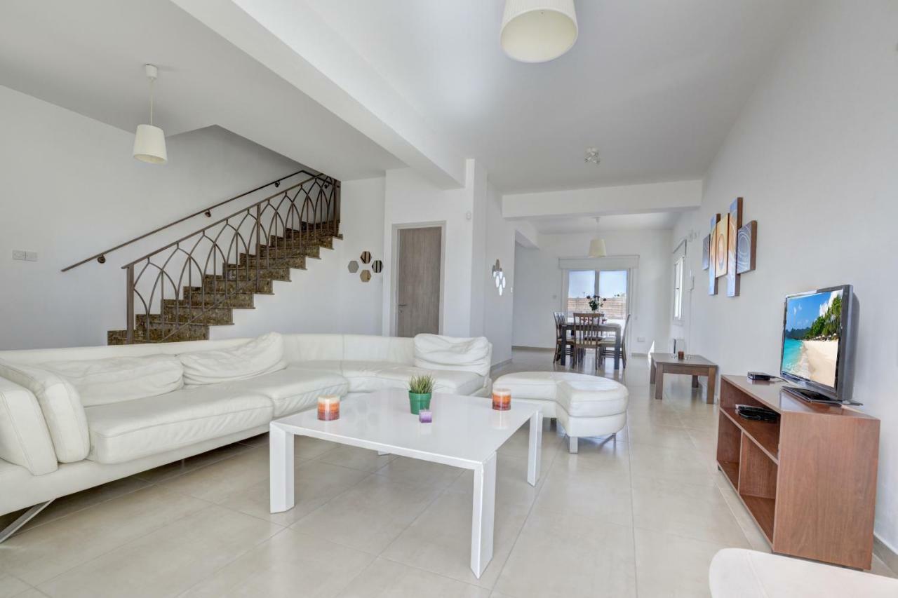 Nissi Villa Gintare Ayia Napa Exterior photo